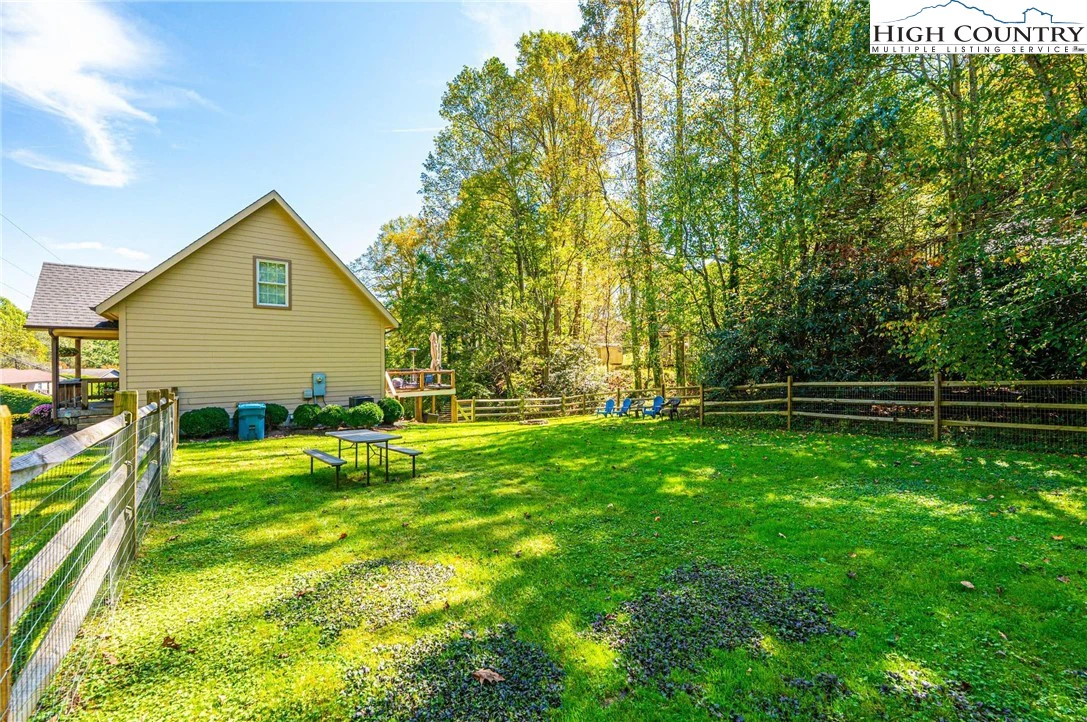 Image number 16 for the current listing