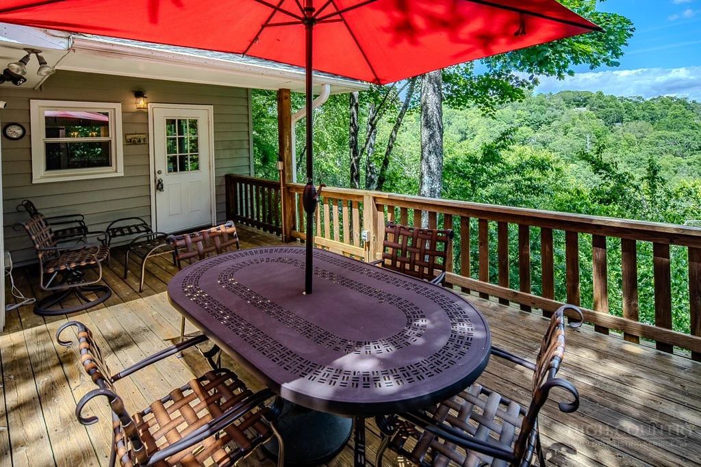 Image number 13 for the current listing