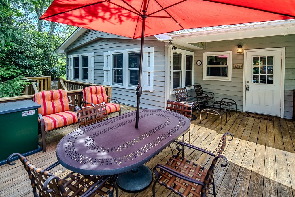 Image number 2 for the current listing
