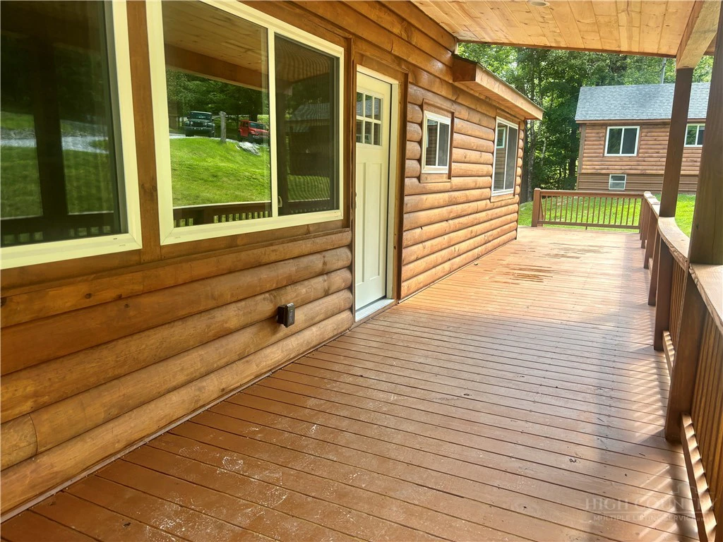 Image number 5 for the current listing