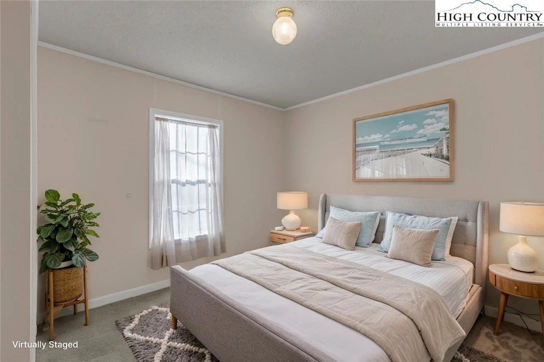 Image number 5 for the current listing