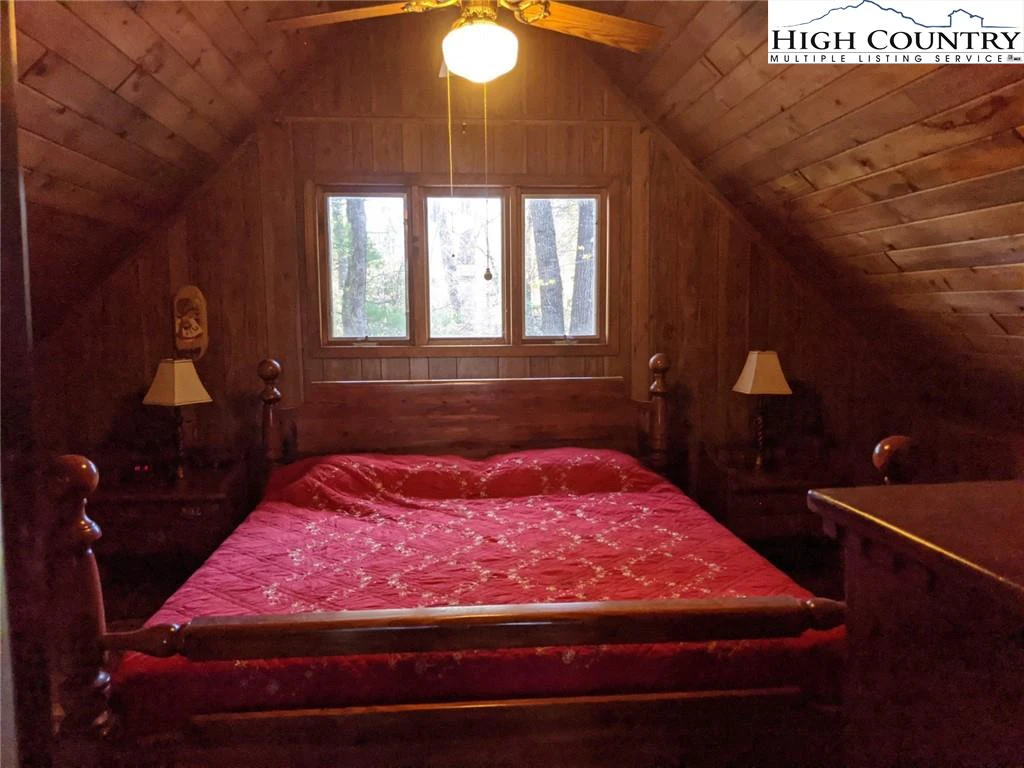 Image number 5 for the current listing