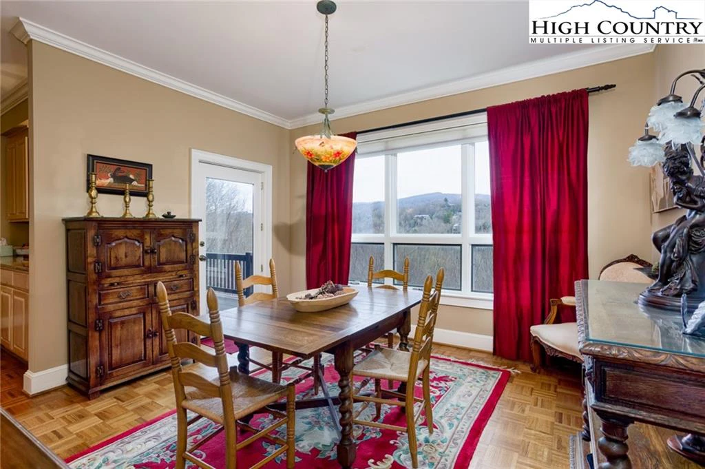 Image number 12 for the current listing