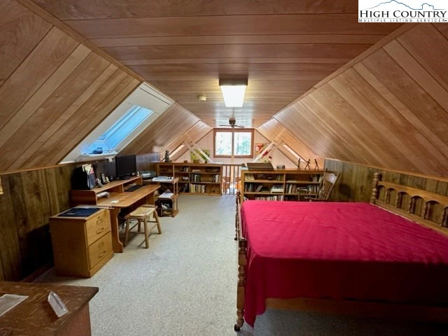 Image number 4 for the current listing