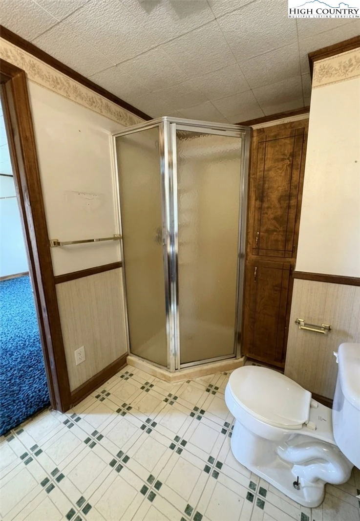 Image number 12 for the current listing