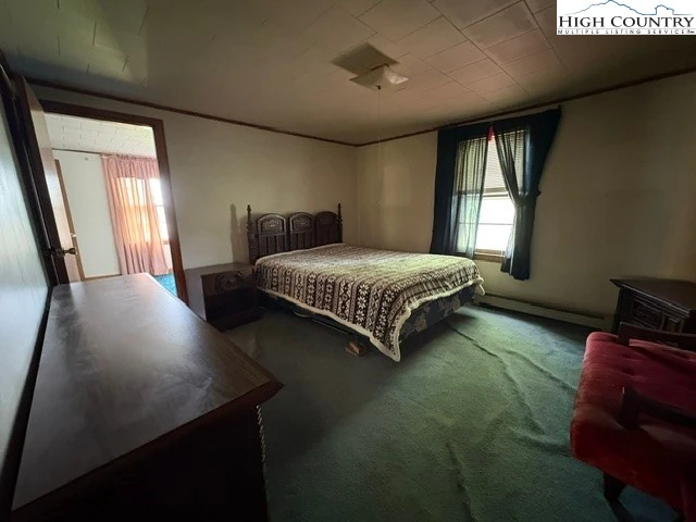 Image number 9 for the current listing