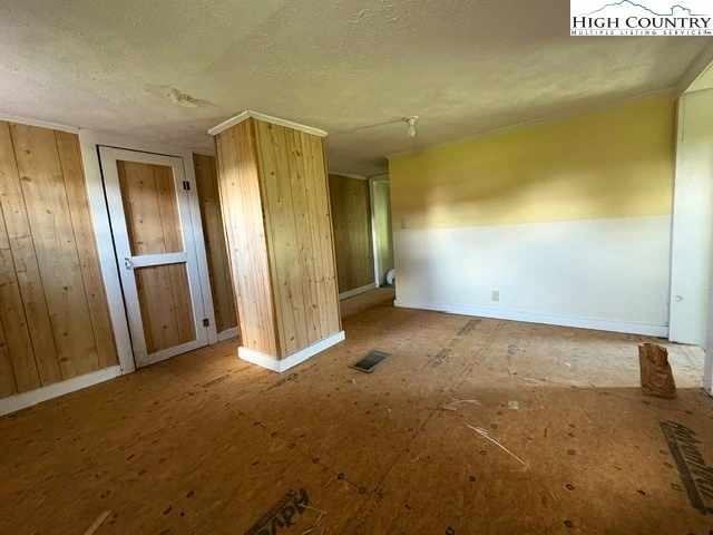 Image number 6 for the current listing
