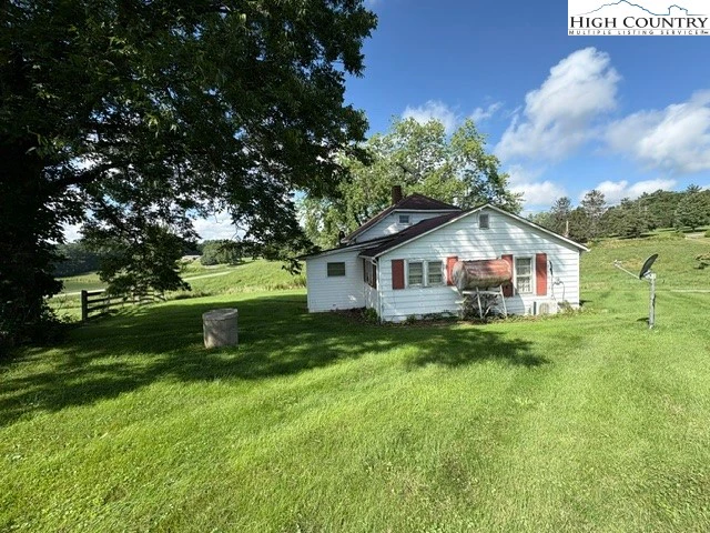 Image number 4 for the current listing