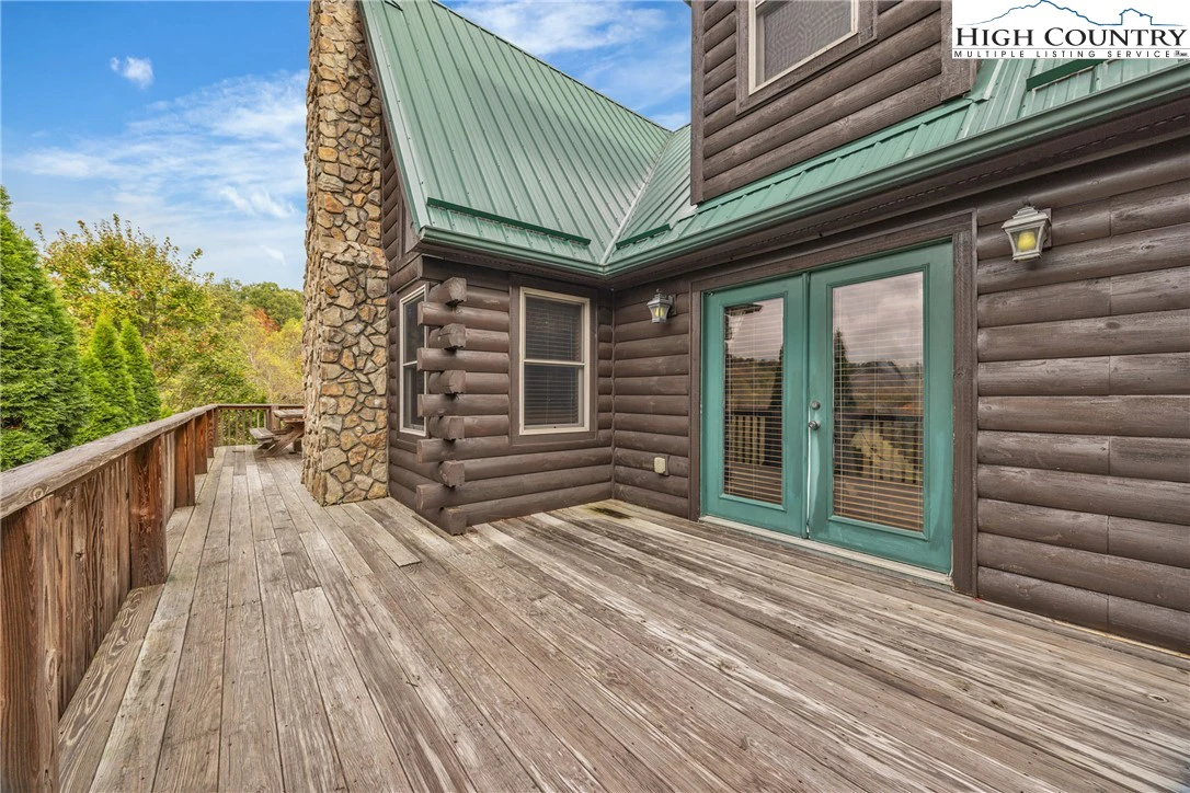 Image number 11 for the current listing