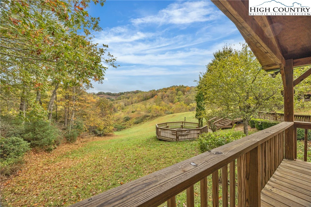 Image number 16 for the current listing