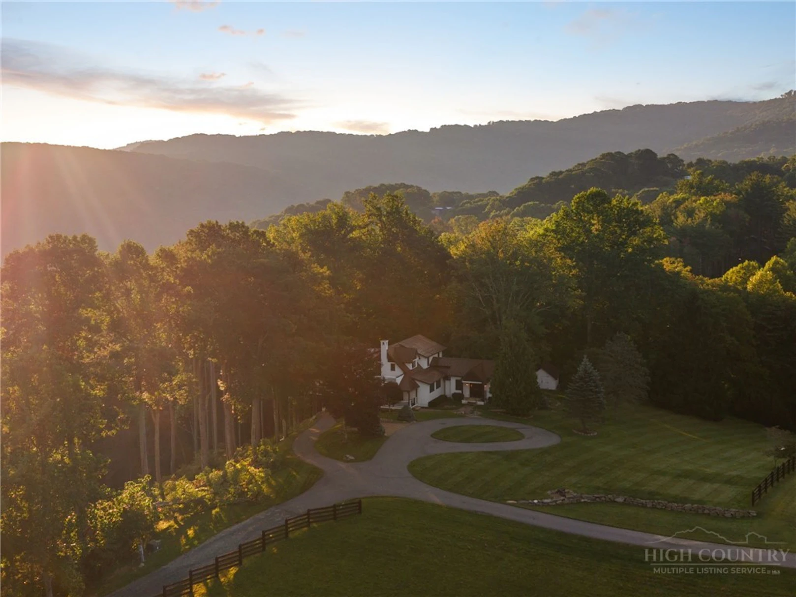 Image number 9 for the current listing
