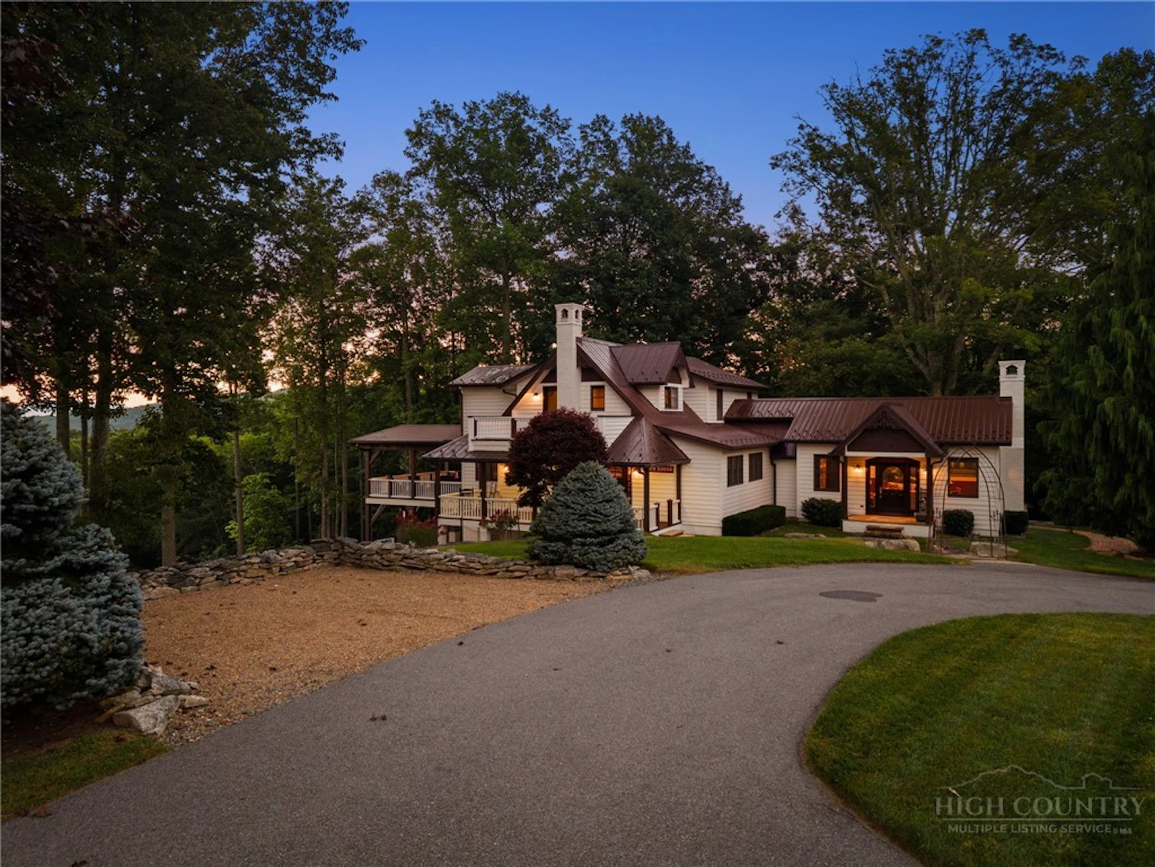 Image number 4 for the current listing