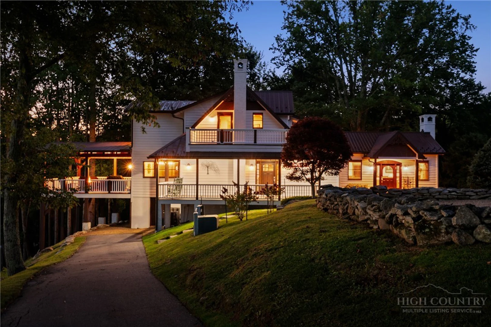 Image number 5 for the current listing