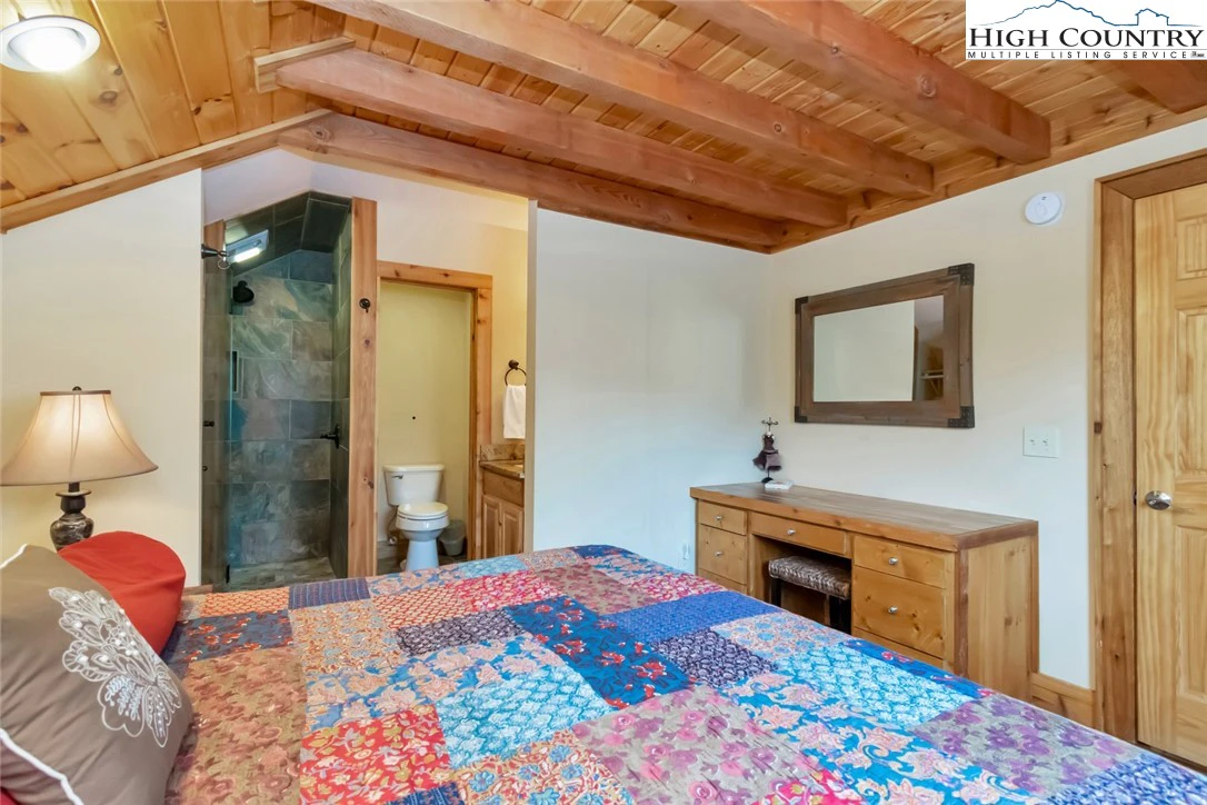 Image number 10 for the current listing