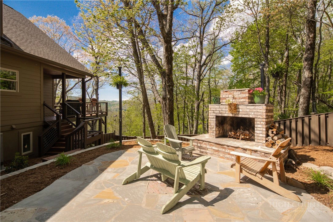 Image number 21 for the current listing