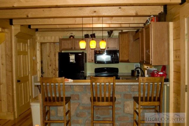 Image number 11 for the current listing