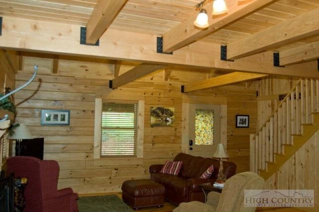 Image number 9 for the current listing