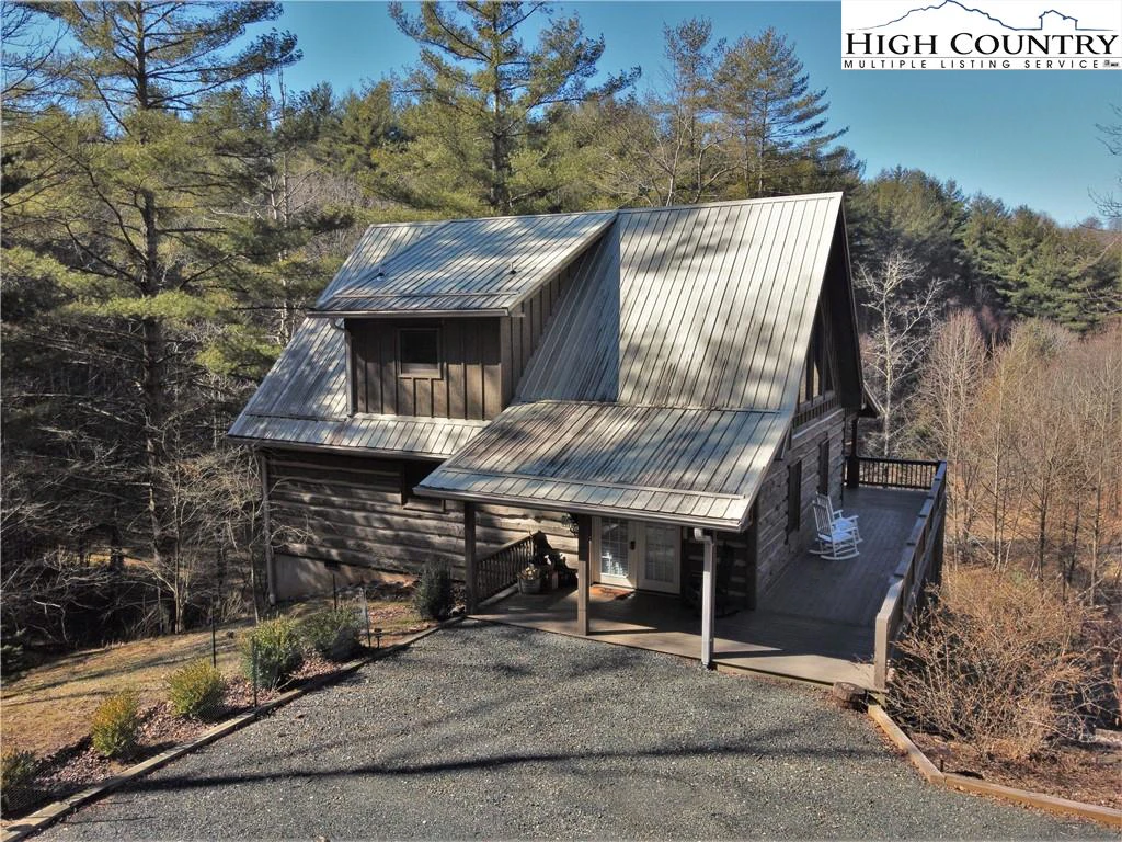 Image number 1 for the current listing