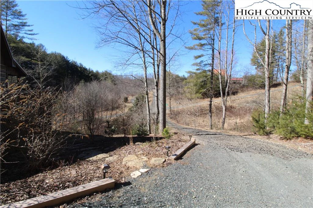 Image number 11 for the current listing