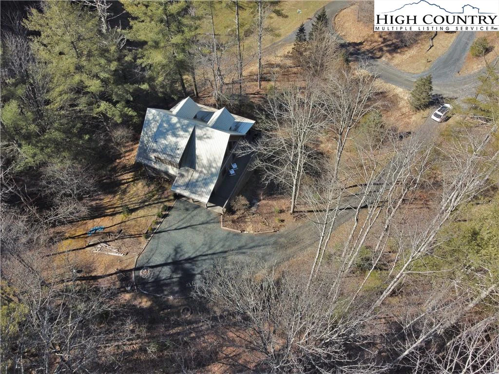 Image number 13 for the current listing