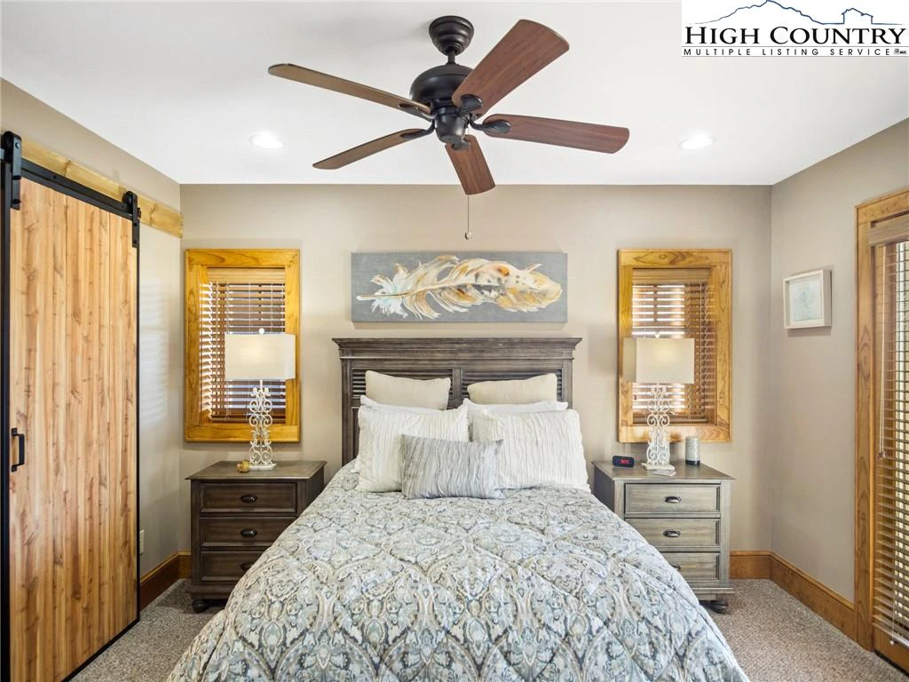 Image number 6 for the current listing
