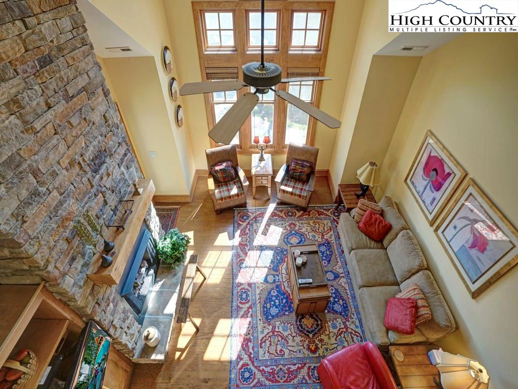 Image number 7 for the current listing