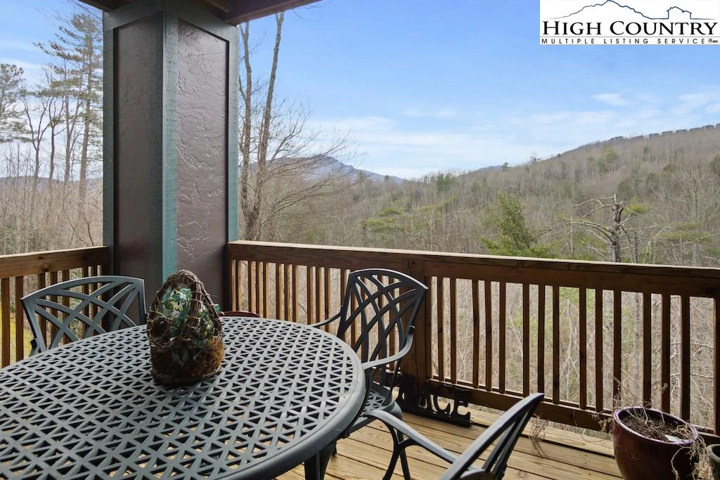 Image number 1 for the current listing