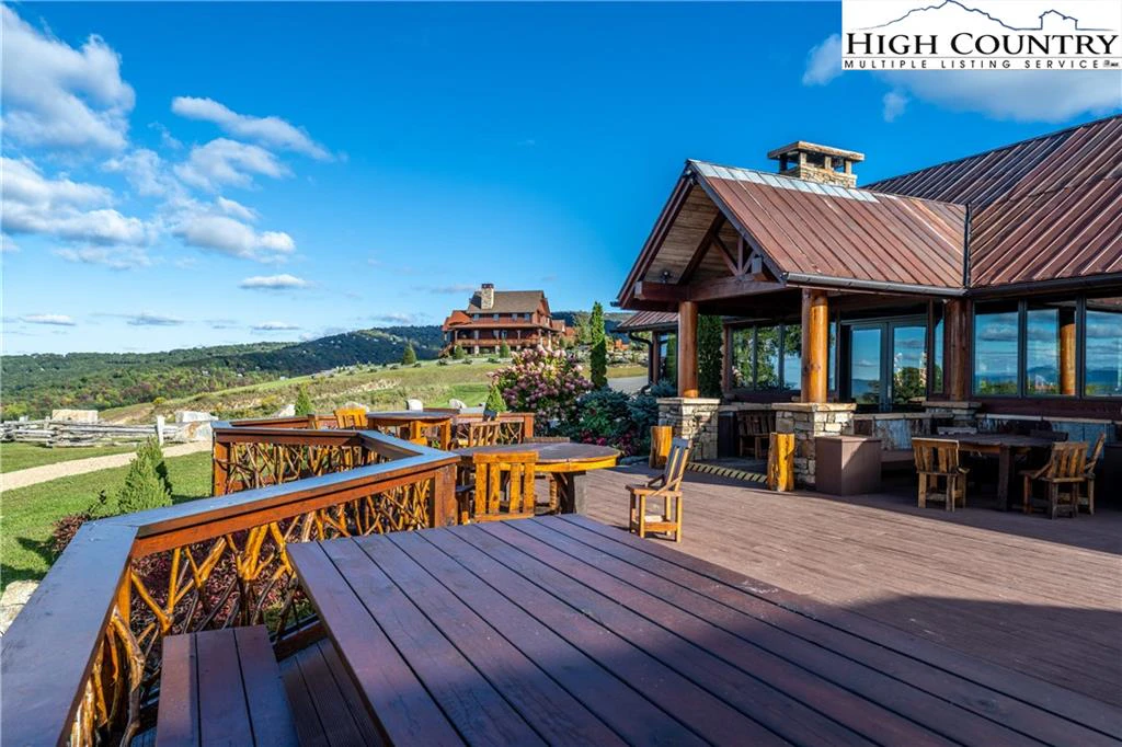 Image number 5 for the current listing