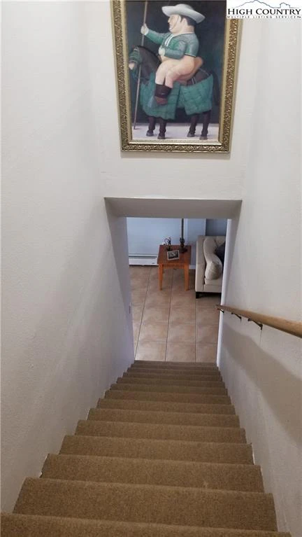 Image number 10 for the current listing