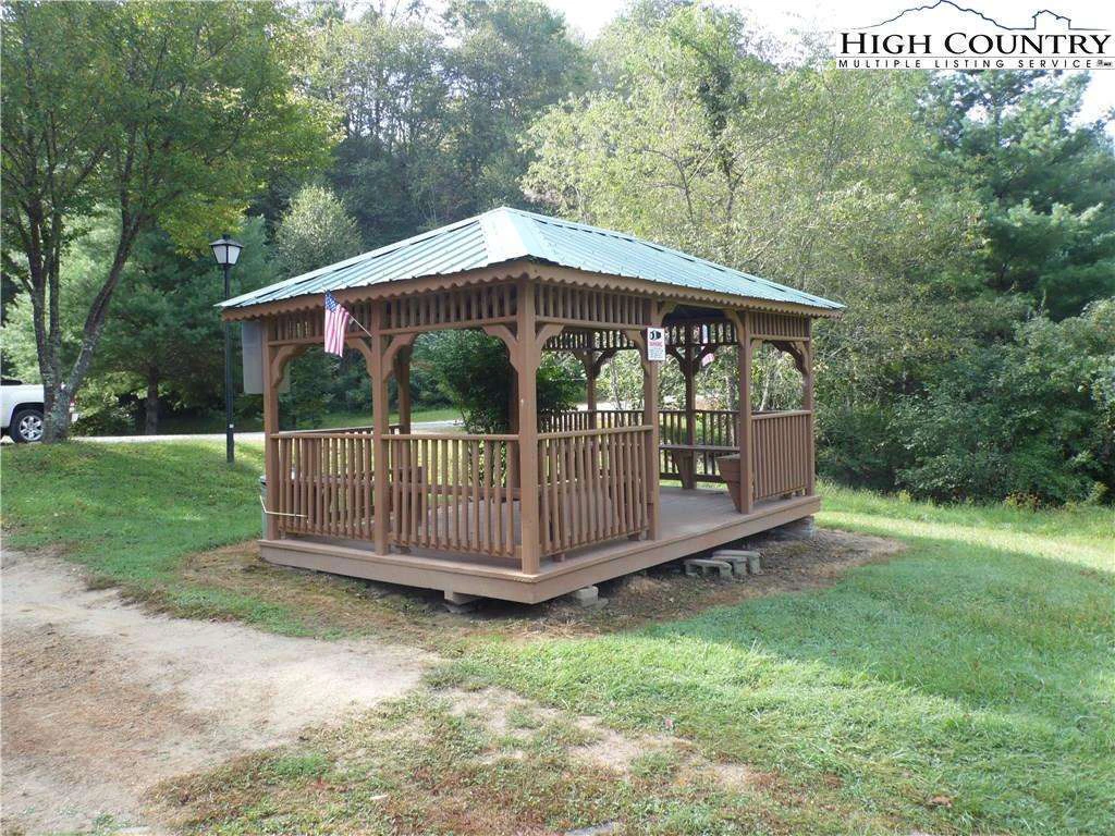 Image number 6 for the current listing