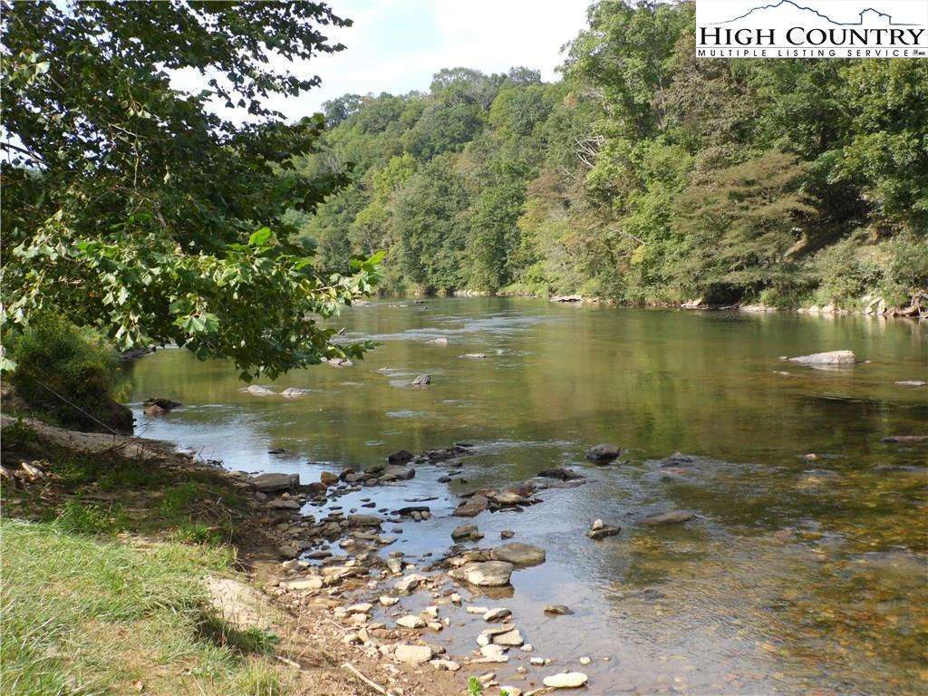 Image number 3 for the current listing