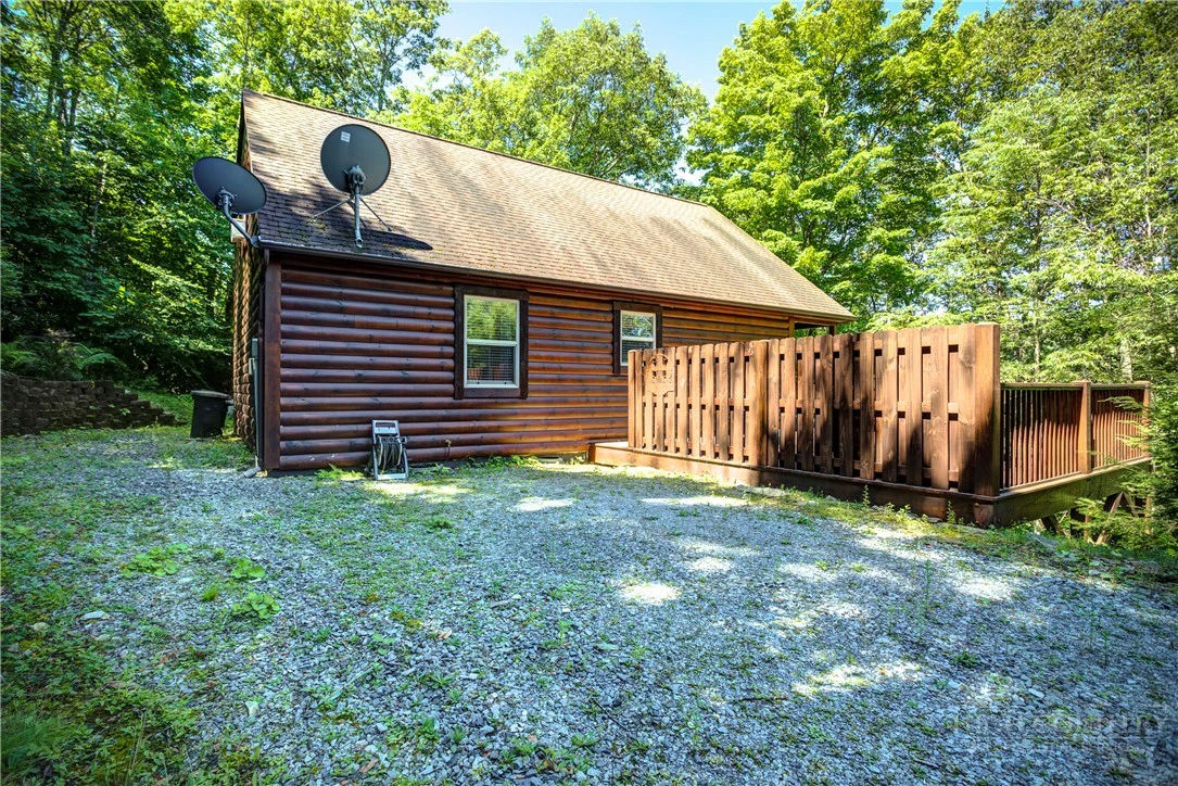 Image number 1 for the current listing