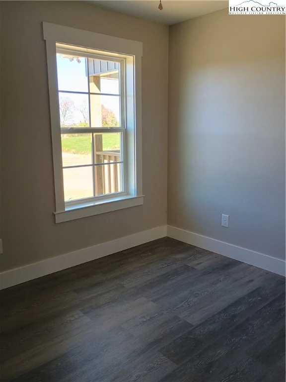 Image number 7 for the current listing