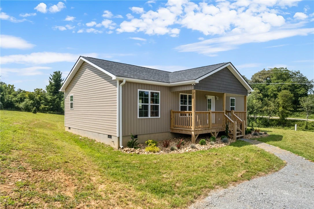 Image number 2 for the current listing