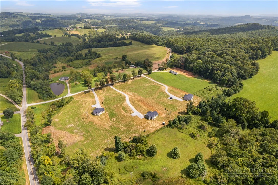 Image number 9 for the current listing