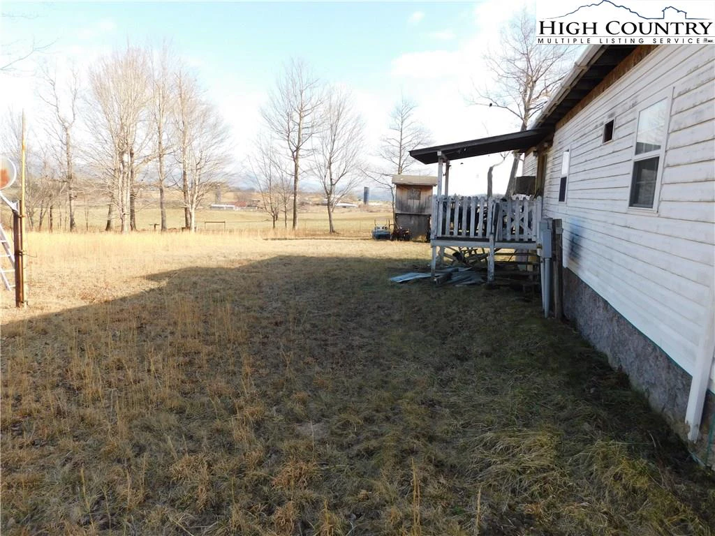 Image number 5 for the current listing