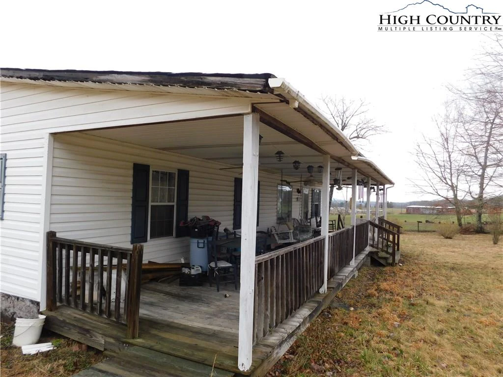 Image number 21 for the current listing