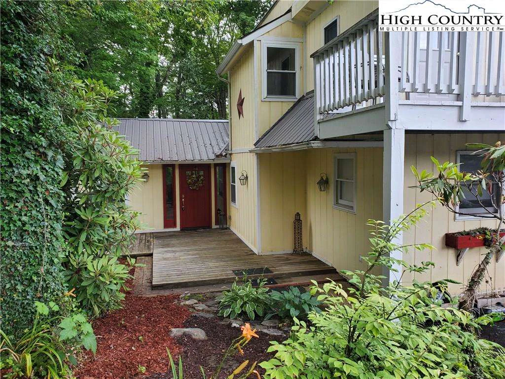 Image number 1 for the current listing