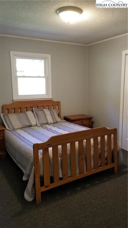 Image number 11 for the current listing
