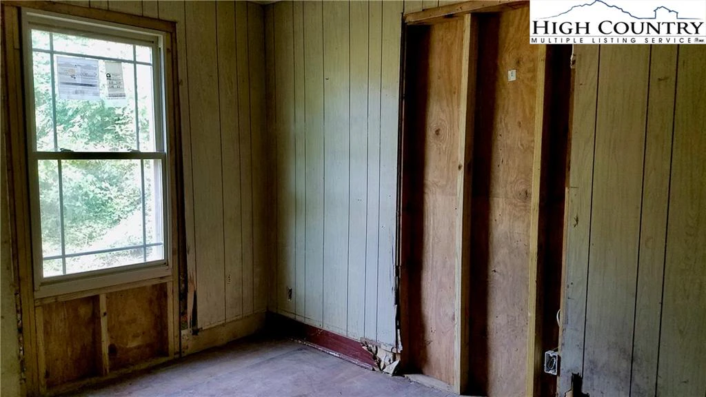 Image number 6 for the current listing