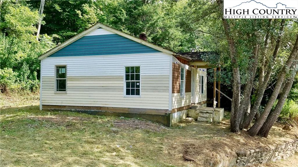 Image number 18 for the current listing