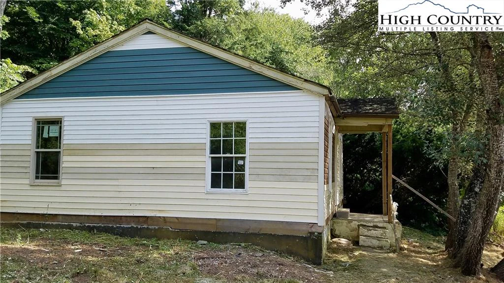 Image number 16 for the current listing