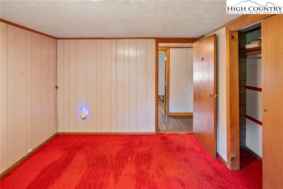 Image number 5 for the current listing