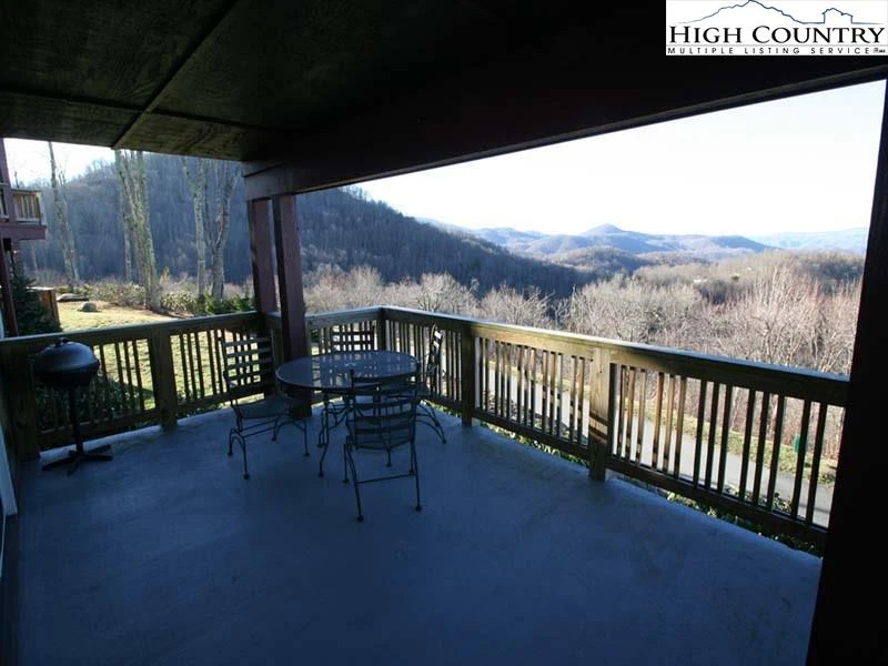 Image number 8 for the current listing