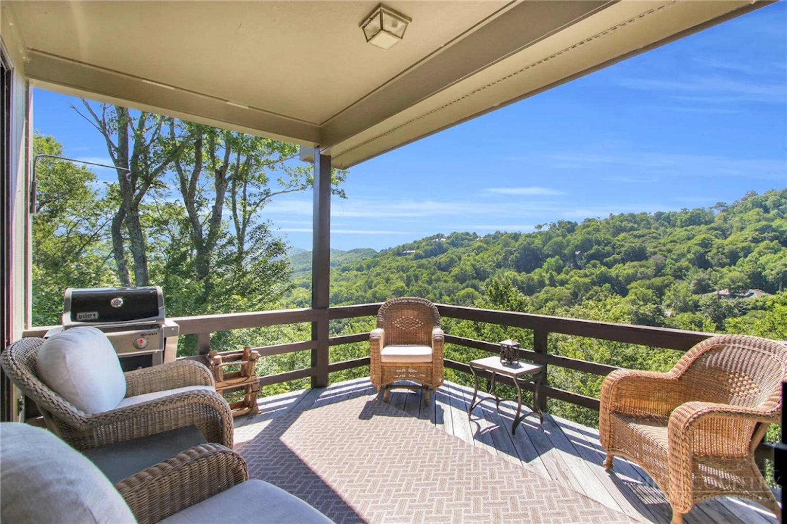 Image number 11 for the current listing