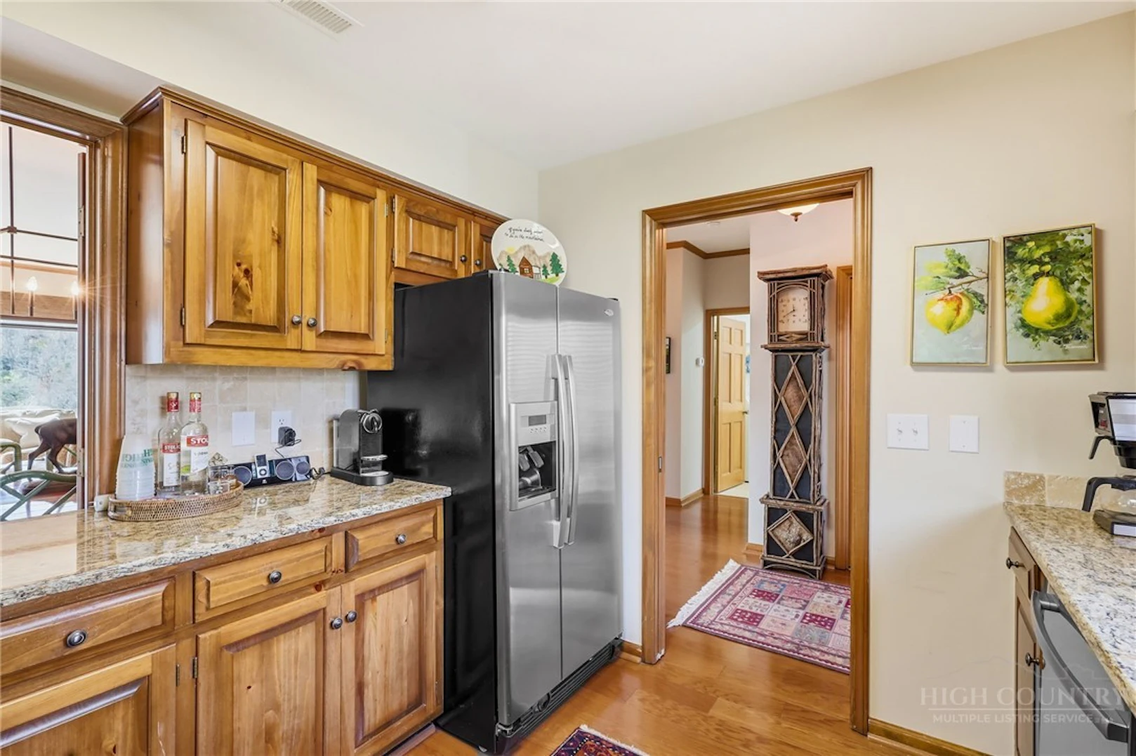 Image number 15 for the current listing