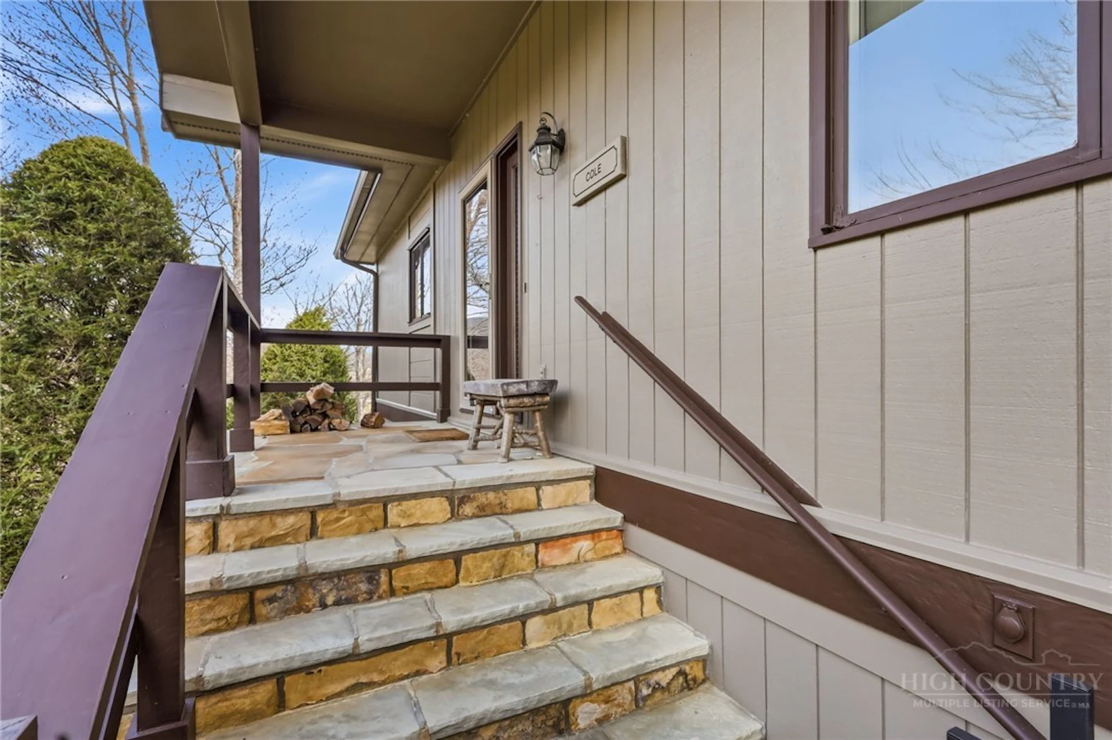 Image number 42 for the current listing