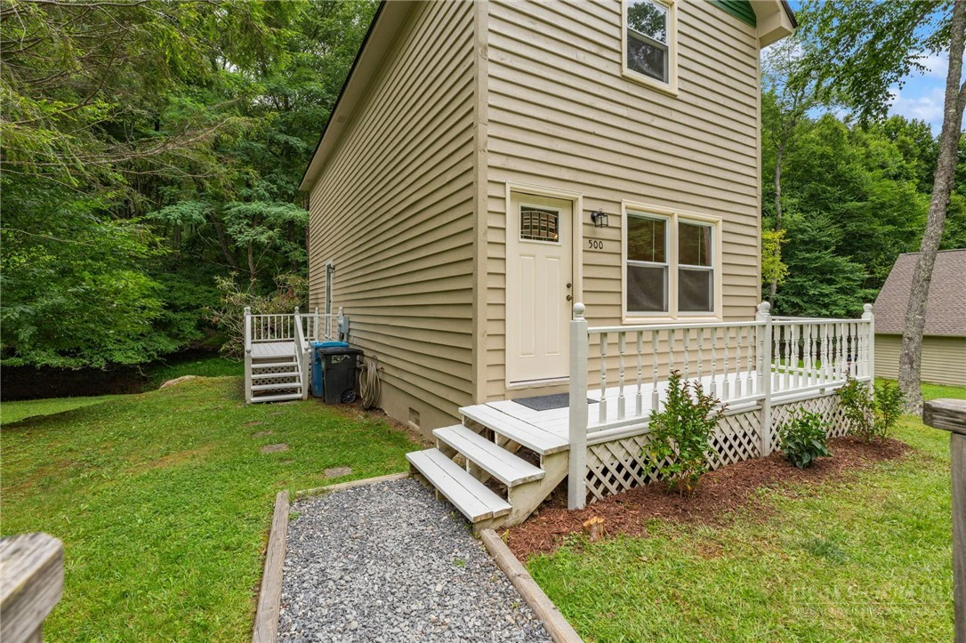Image number 3 for the current listing