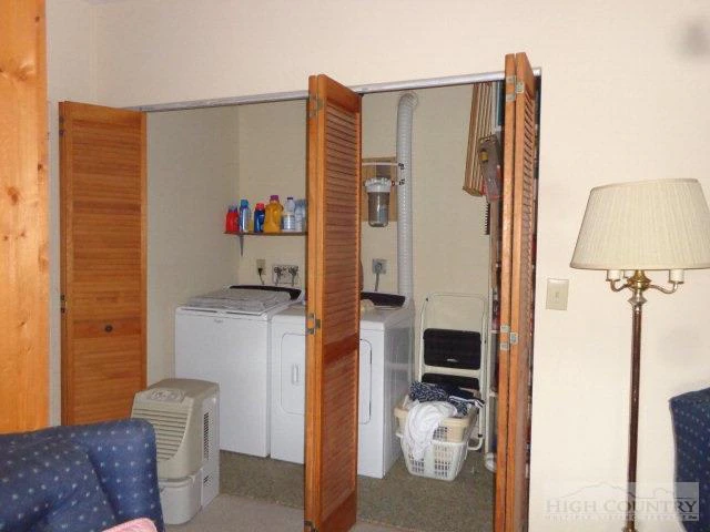 Image number 12 for the current listing