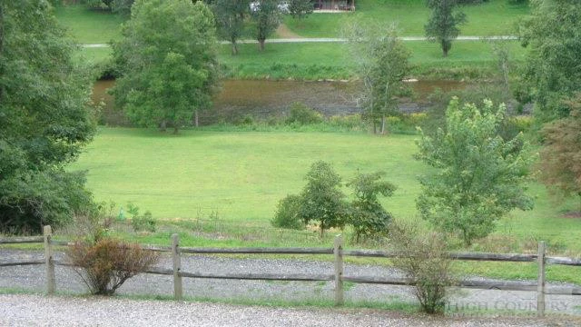 Image number 6 for the current listing